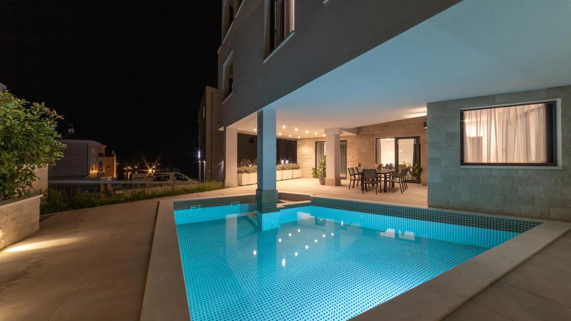 Luxury Villa Close To The Beach With Pool Abeona Τρογκίρ 0*,  Κροατία