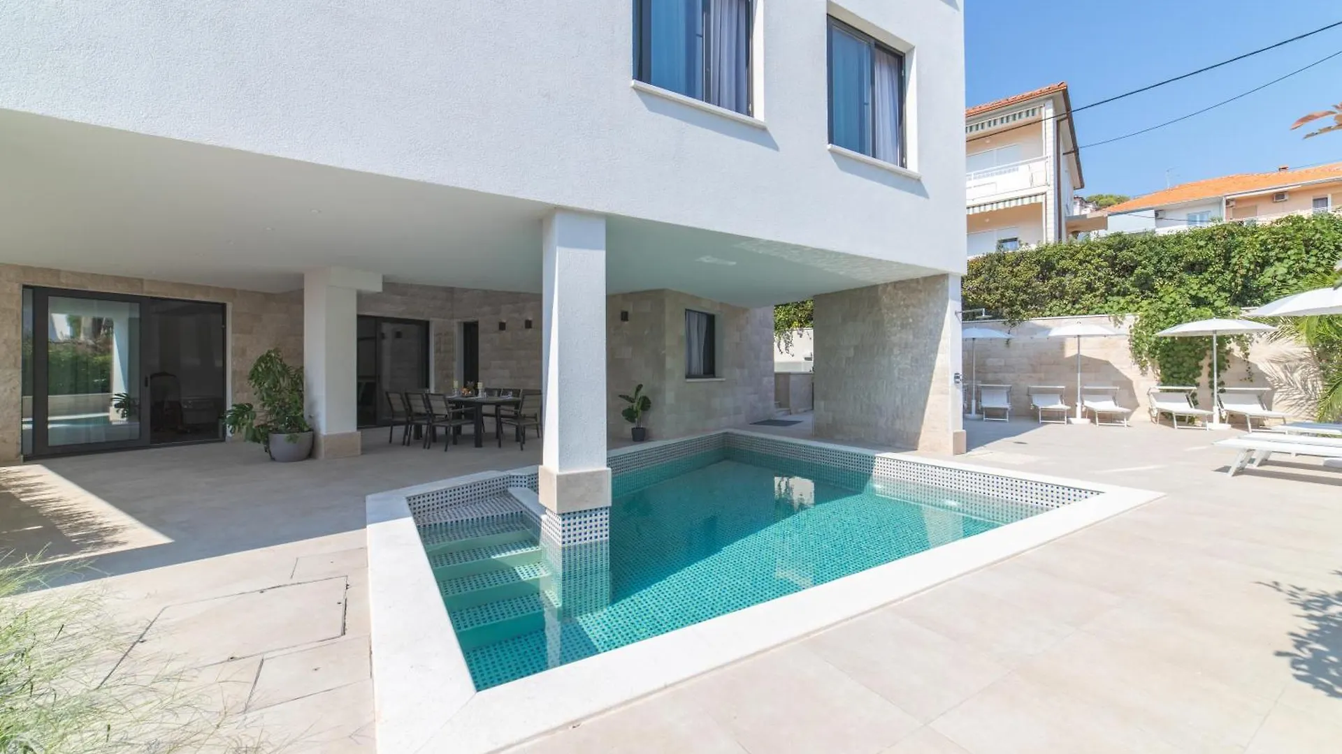 Luxury Villa Close To The Beach With Pool Abeona Τρογκίρ 0*,