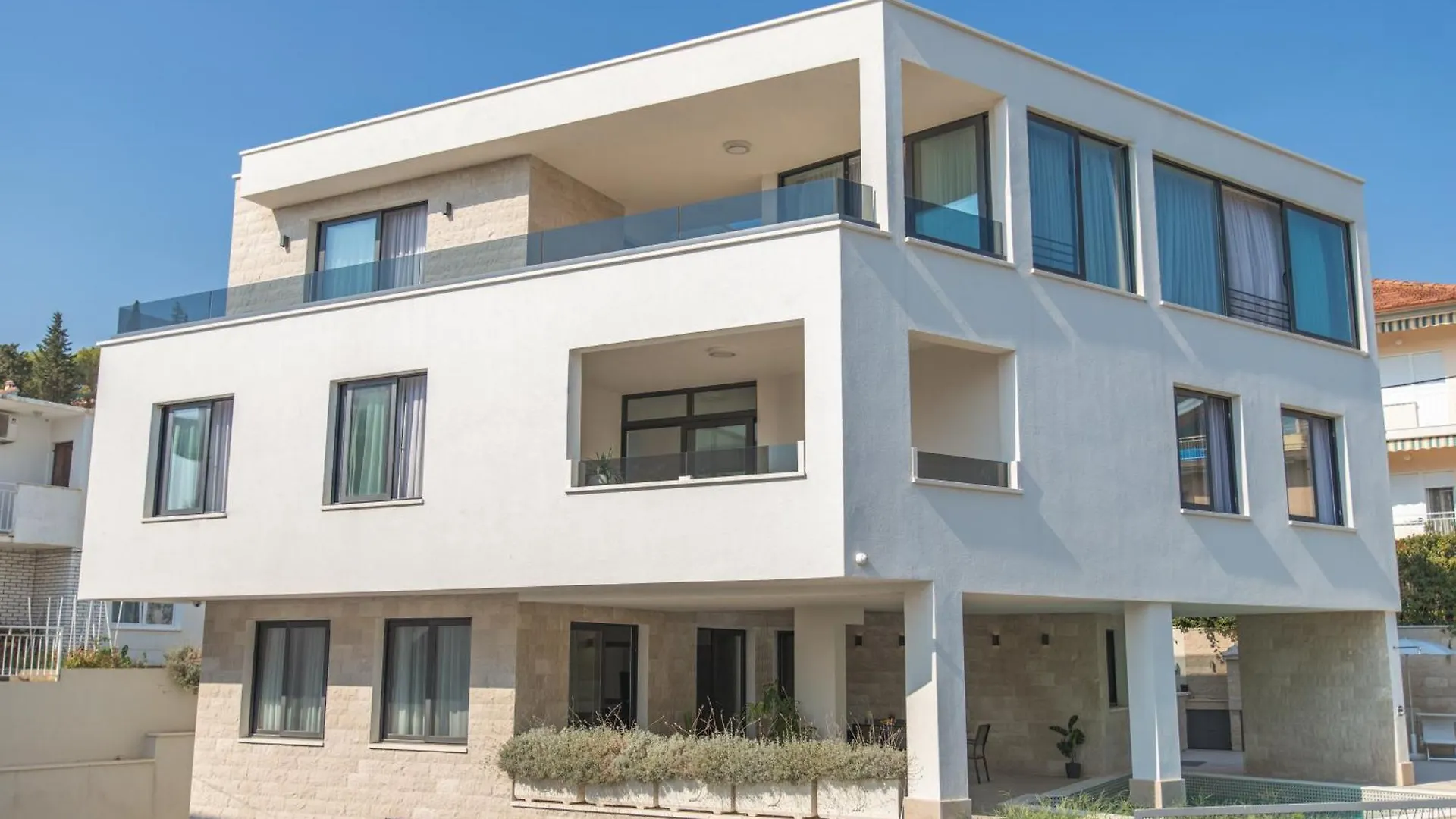 Luxury Villa Close To The Beach With Pool Abeona Trogir