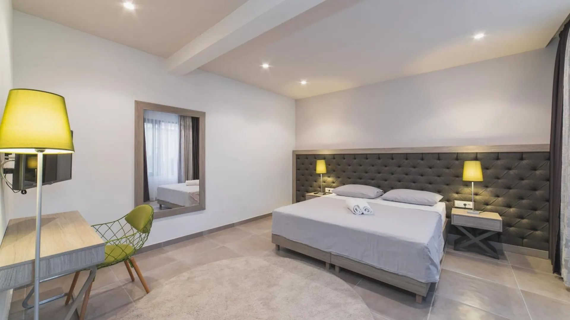Luxury Villa Close To The Beach With Pool Abeona Trogir