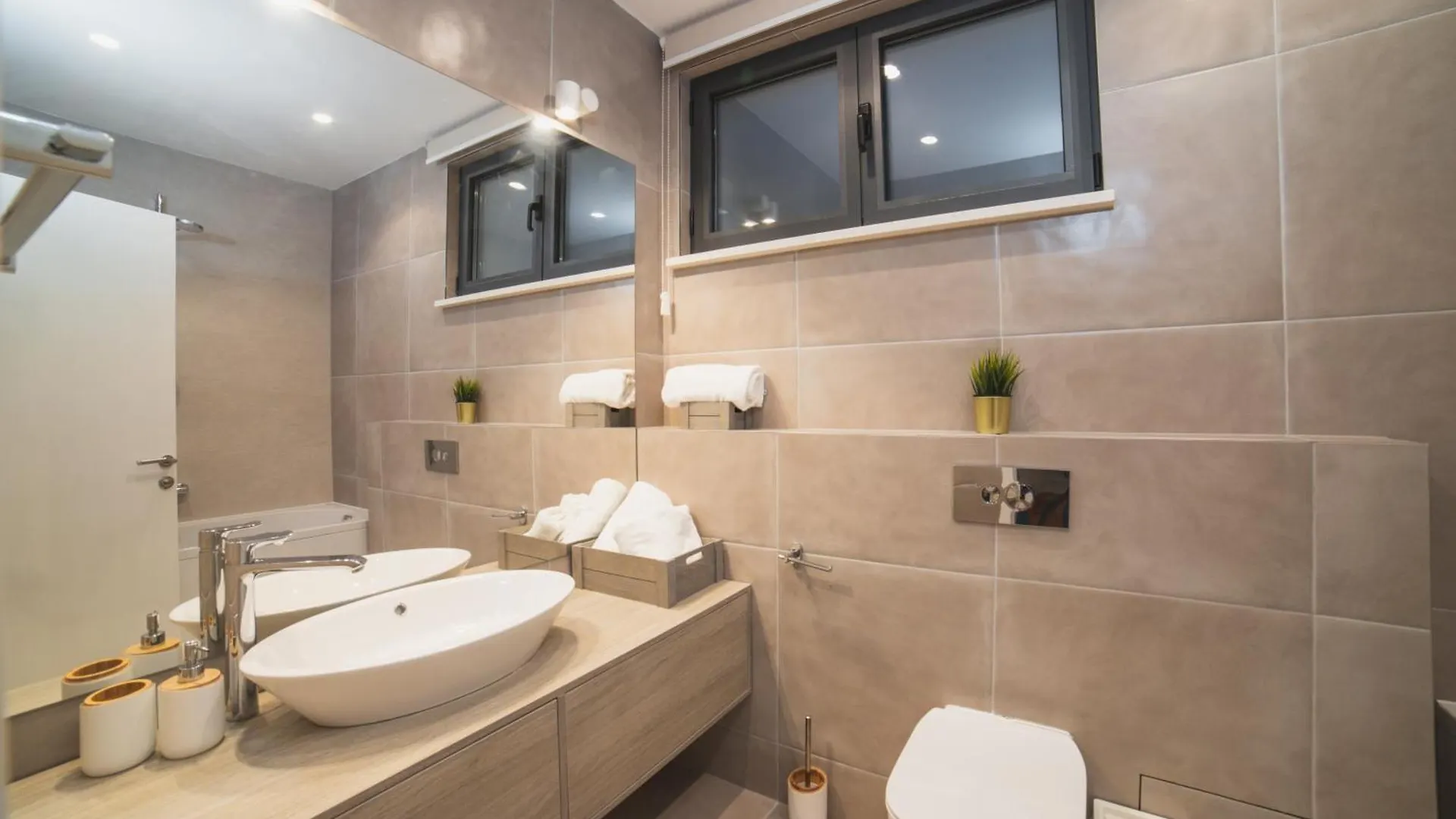 Luxury Villa Close To The Beach With Pool Abeona Trogir